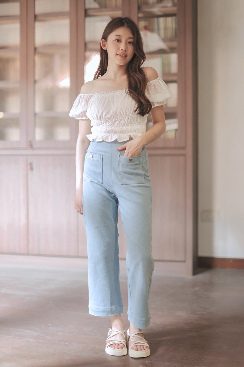 Leo Highwaisted Denim Straight Leg Pocket Jeans Lightwash